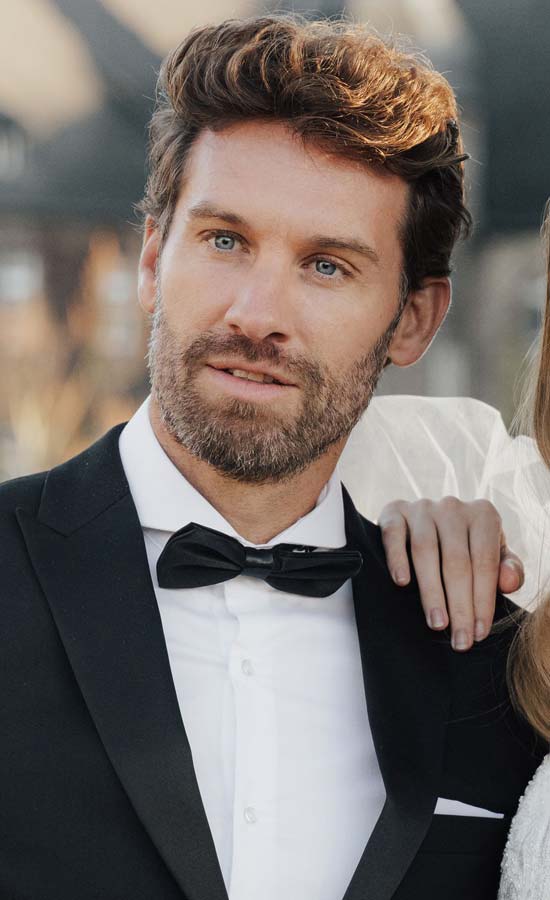 cover-jens-fischer-male-model-brown-hair-suitt-editorial-shooting